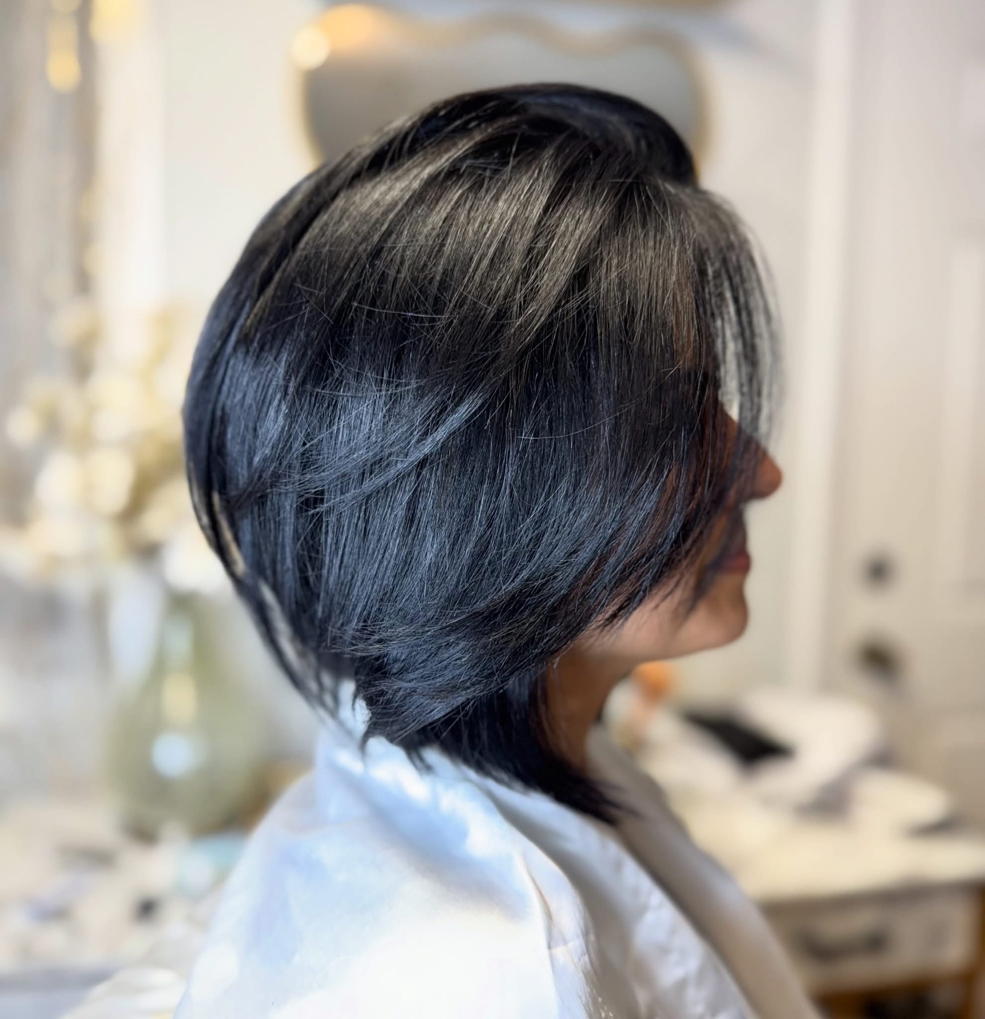 Graduated dark bob haircut